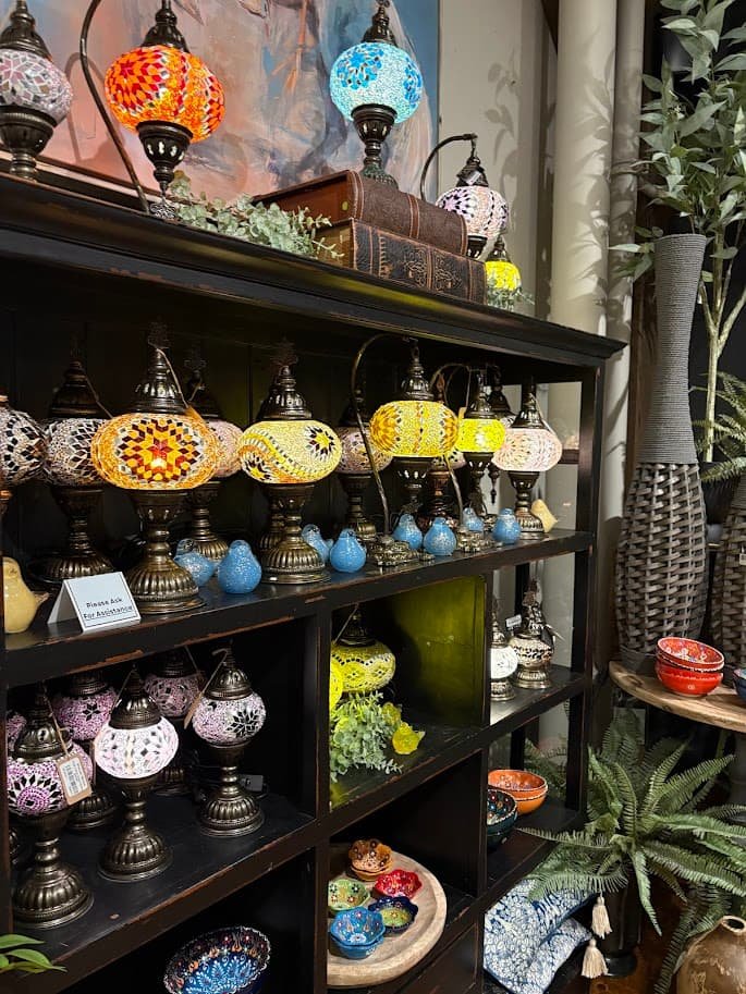 find unique gifts on your amish day trip